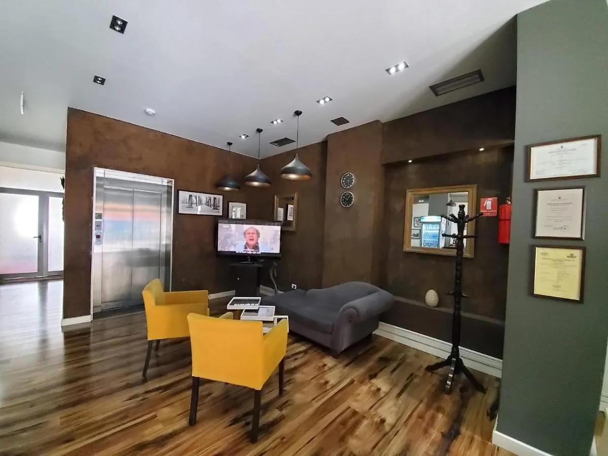 Hotel Alysa Κορυτσά 4*,