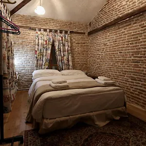 Le Petit Secret, Korce, Albania Korça
