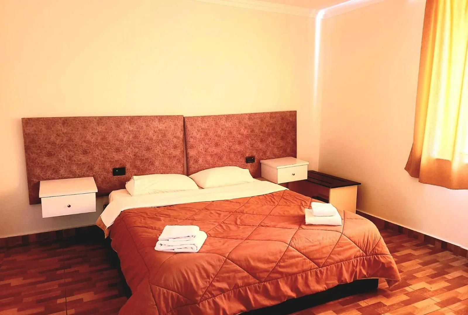 Hotel Alysa Korce 4*,  Albania